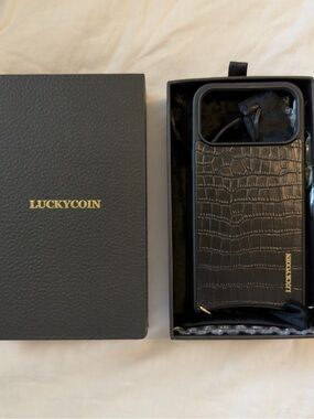 Lucky Brand Black Croc-Embossed Leather Phone Case with strap